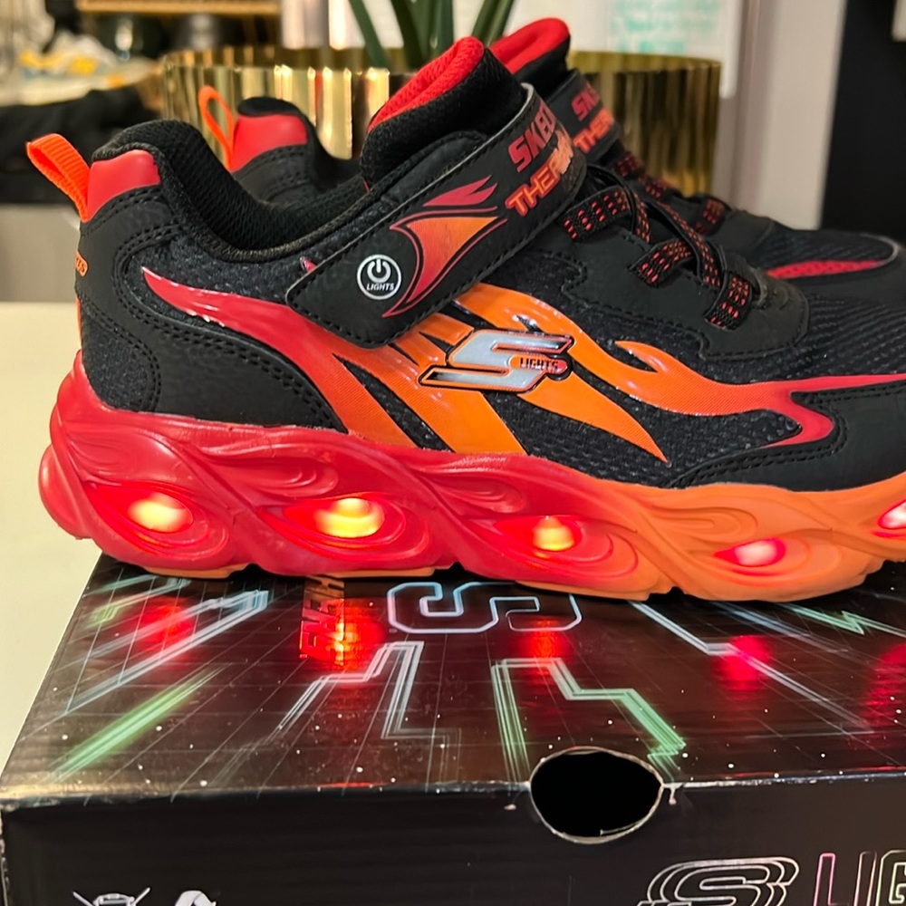 Kids' S-Lights® Thermo-Flash Light-Up Sneaker